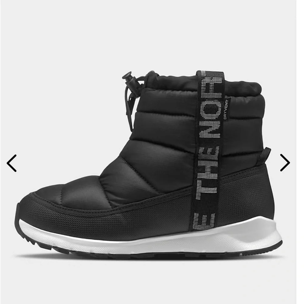 Like New! The North Face Kids' ThermoBall Pull-On Waterproof Boots! Size 4
